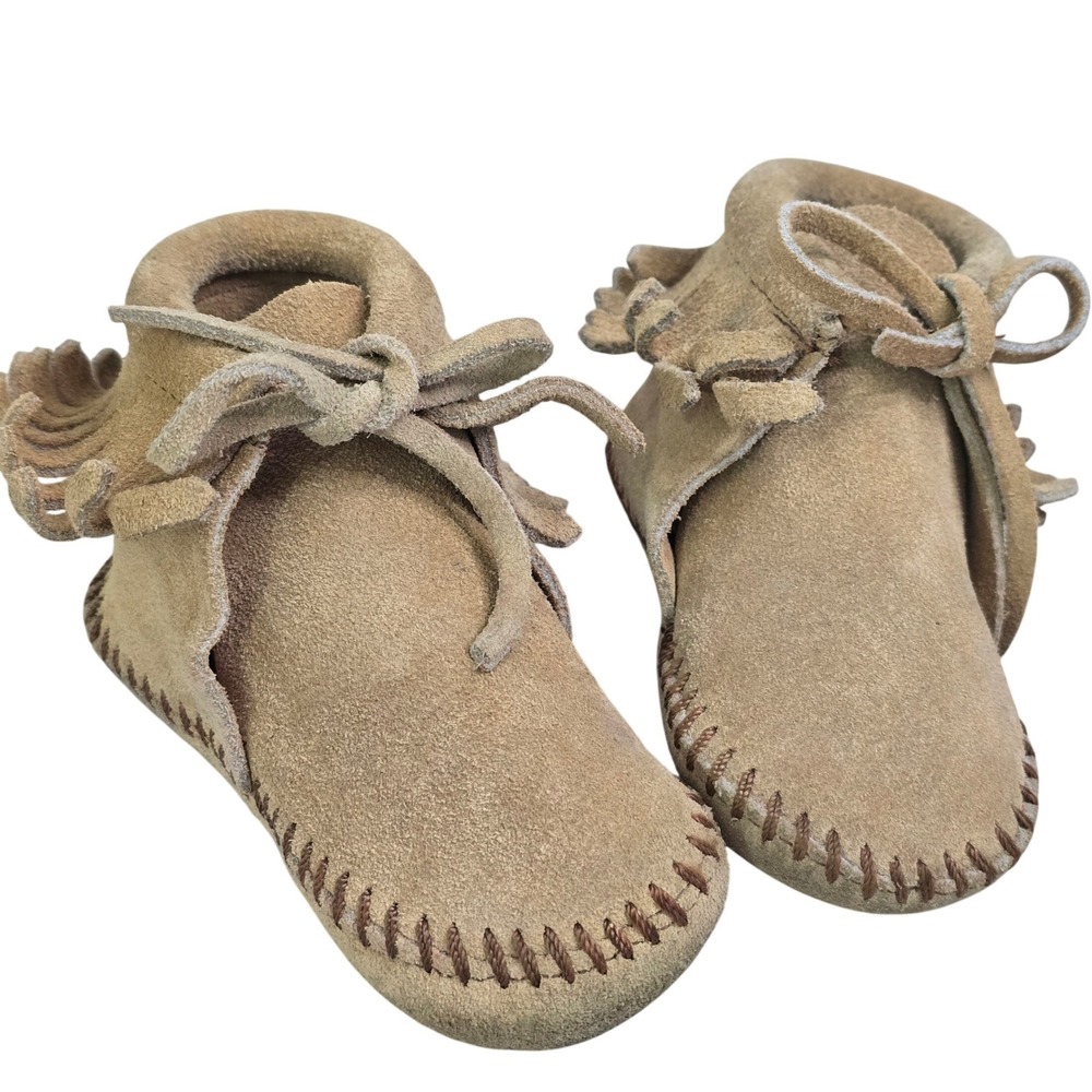 Minnetonka Kids Size 5 Suede Fringe Moccasin Booties Tan Made in USA